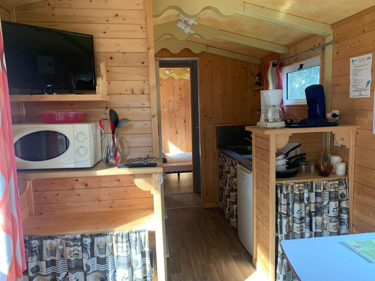 Camping De L'Etang Du Pays Blanc Guérande Buitenkant foto